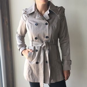 NWOT Medium Trench